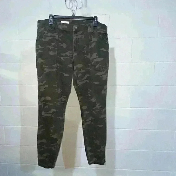 Kut from the Kloth Women's Ankle Skinny Jeans‎ 16 Camo Zip Ankle Utility Cropped - Picture 1 of 9